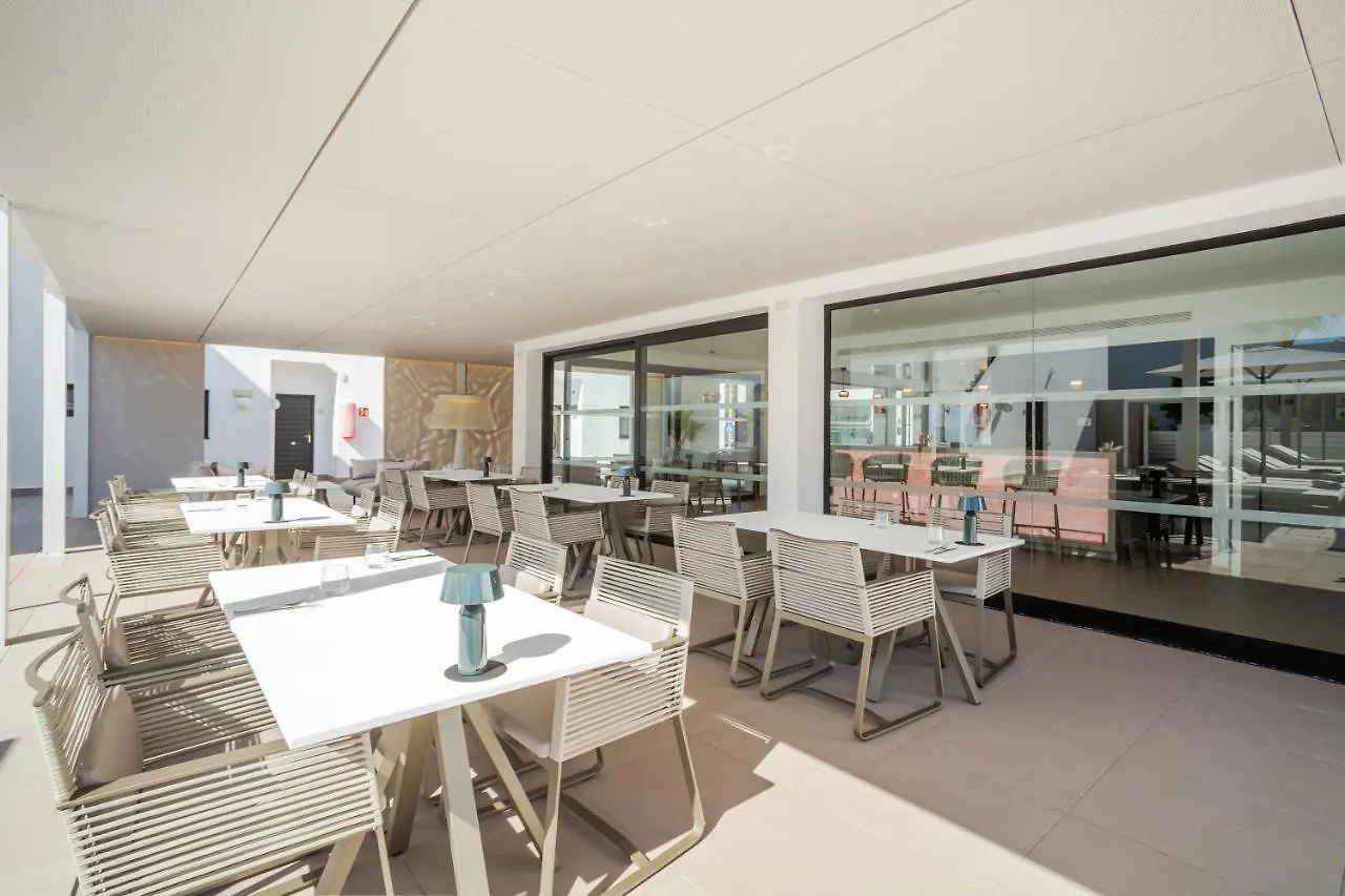 מלון דירות פלאייה דן בוסה Migjorn Ibiza Suites & Spa