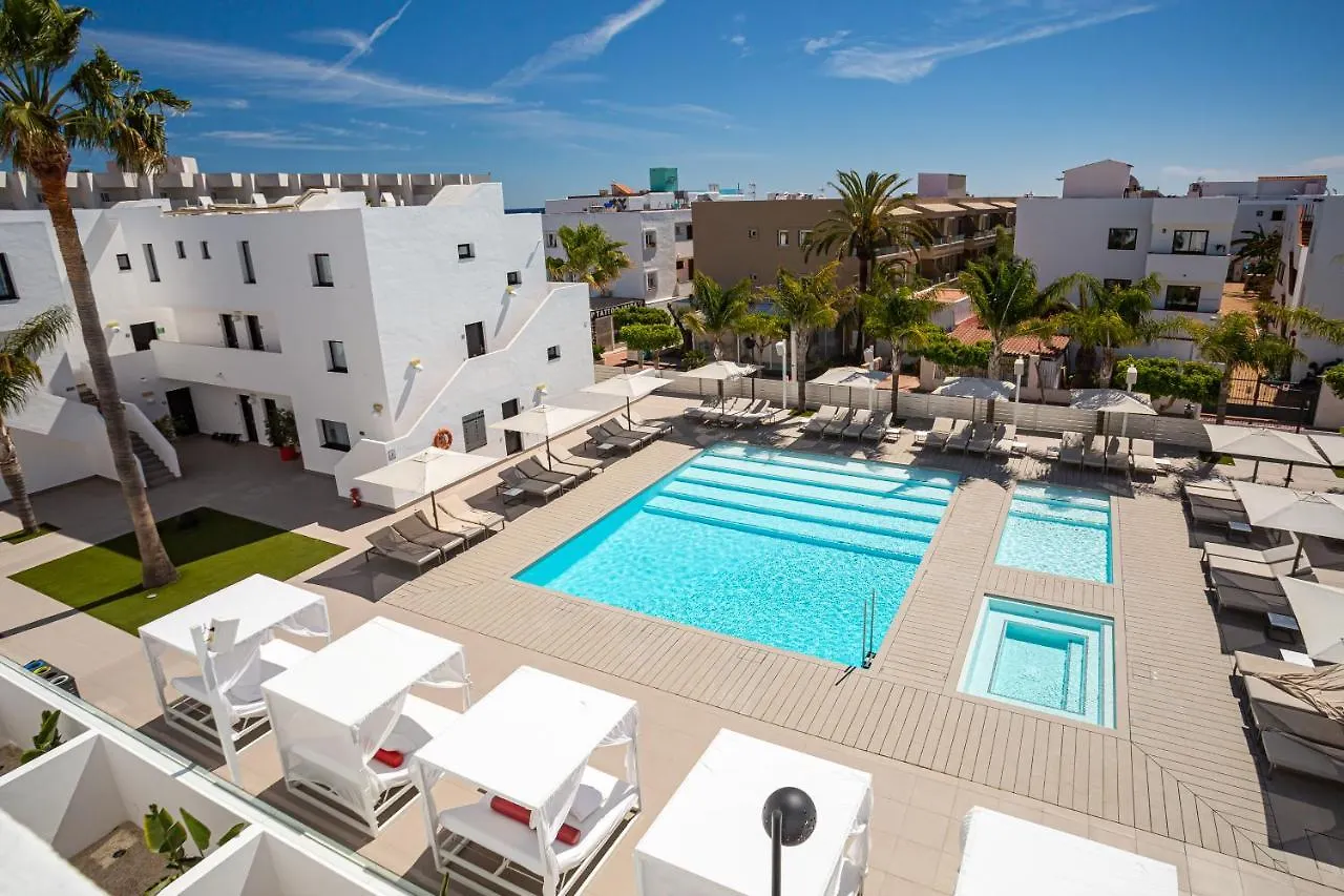 מלון דירות פלאייה דן בוסה Migjorn Ibiza Suites & Spa