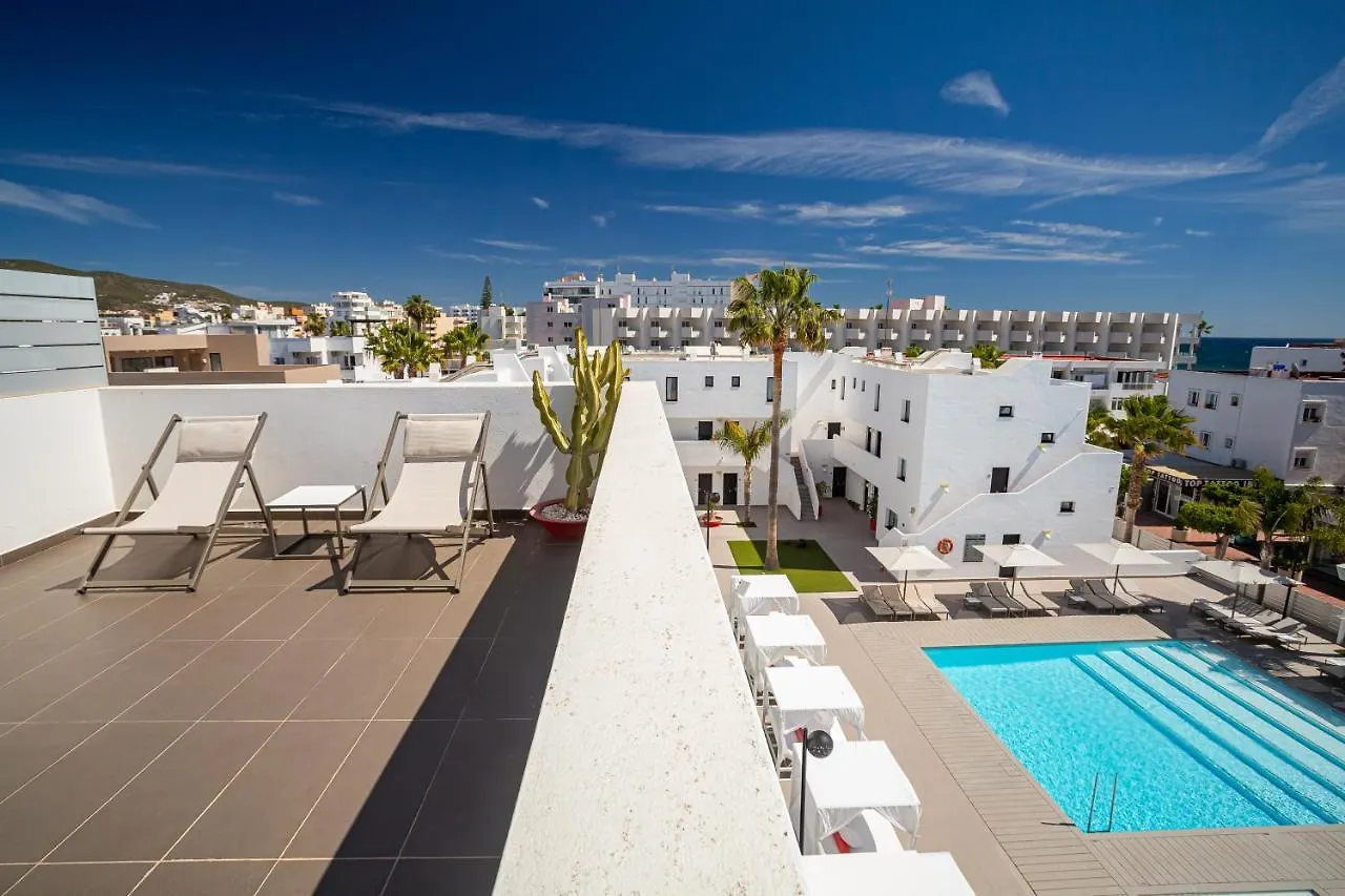 פלאייה דן בוסה Migjorn Ibiza Suites & Spa ספרד