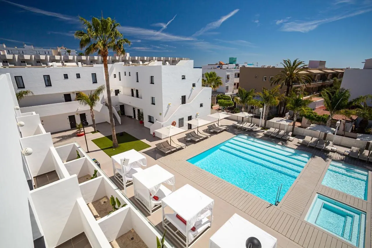 פלאייה דן בוסה Migjorn Ibiza Suites & Spa