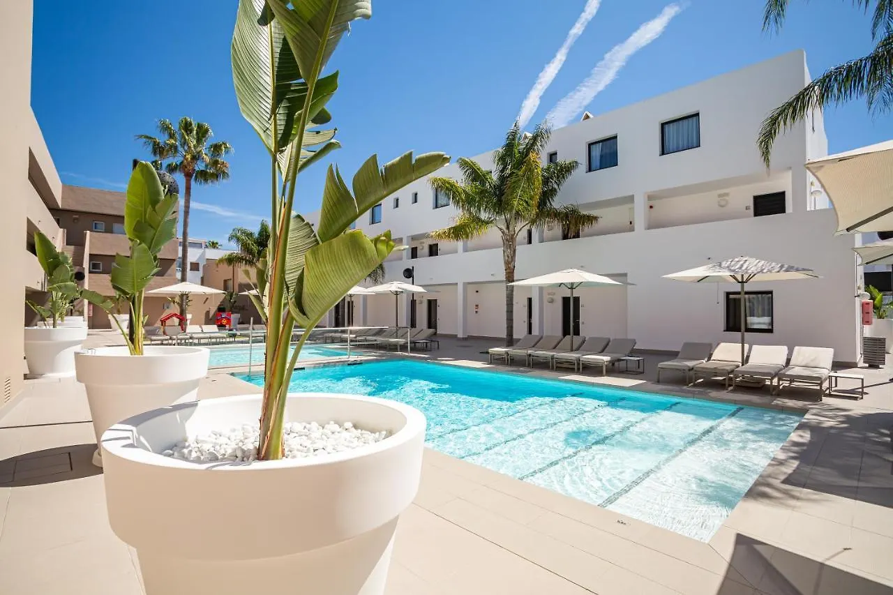 **** מלון דירות פלאייה דן בוסה Migjorn Ibiza Suites & Spa ספרד