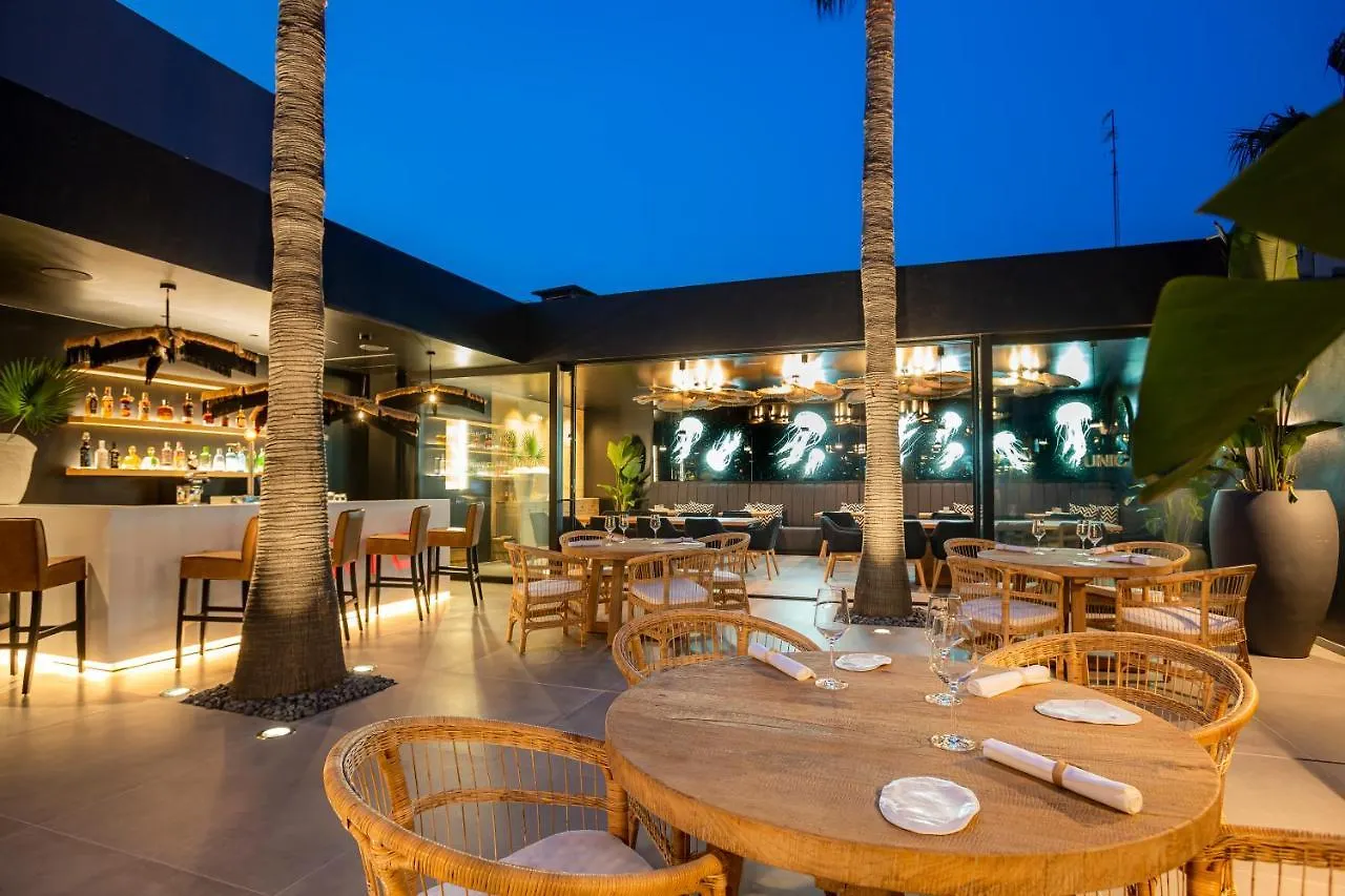 פלאייה דן בוסה Migjorn Ibiza Suites & Spa 4*, פלאייה דן בוסה ספרד