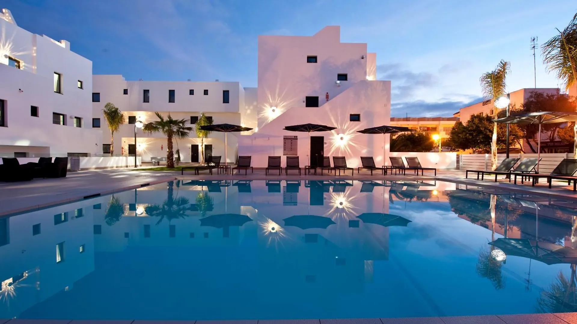 מלון דירות פלאייה דן בוסה Migjorn Ibiza Suites & Spa