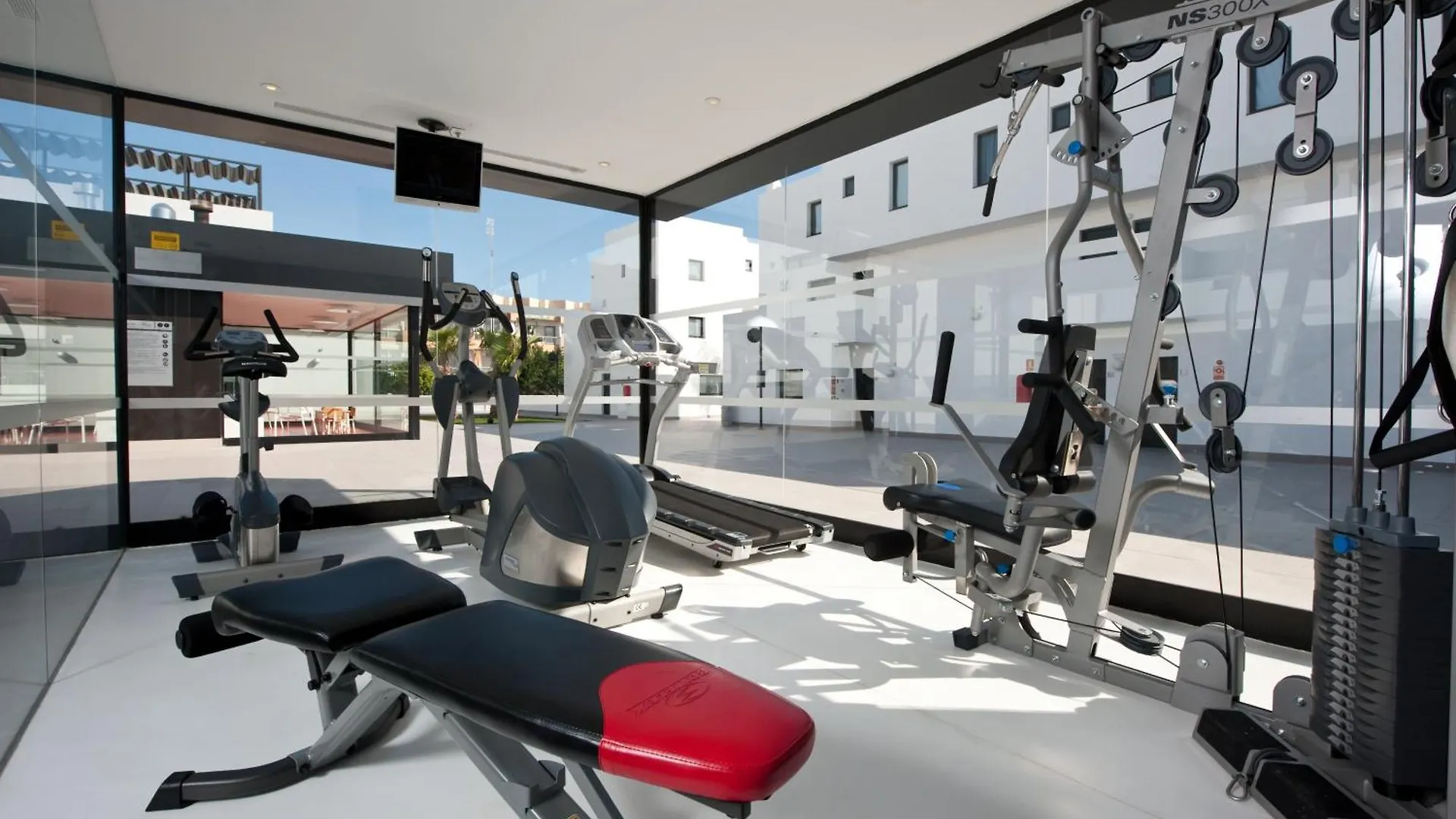 **** מלון דירות פלאייה דן בוסה Migjorn Ibiza Suites & Spa ספרד